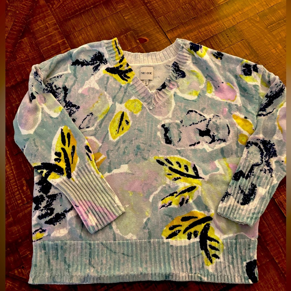 EUC Nic+Zoe sweater